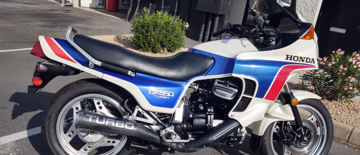 Honda CX650 Turbo – 1983 thông số kỹ thuật và hình ảnh, Honda CX650 Turbo – 1983 specifications and photos