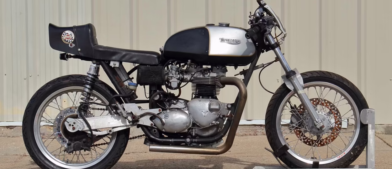 Triumph Bonneville Road Racer – 1977 thông số kỹ thuật và hình ảnh, Triumph Bonneville Road Racer – 1977 specifications and photos