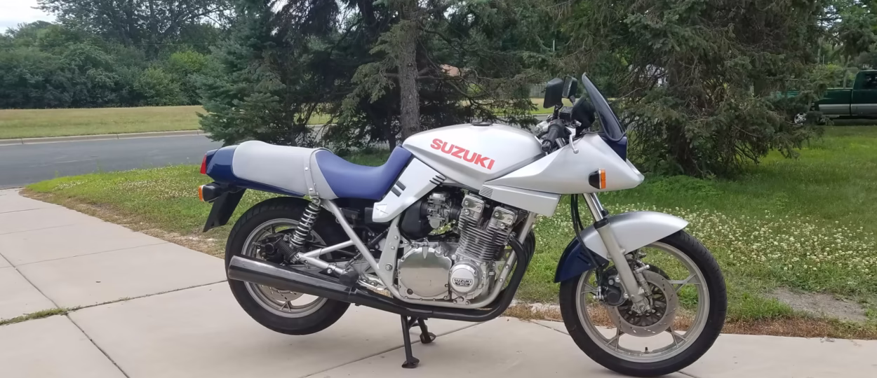Suzuki Katana 1000  – 1982 thông số kỹ thuật và hình ảnh, Suzuki GSX-1000S Katana – 1982 specifications and photos
