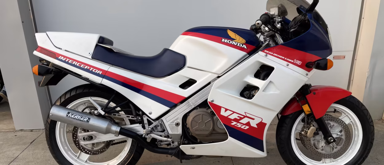 Honda VFR750F Interceptor – 1986 thông số kỹ thuật và hình ảnh, Honda VFR750F Interceptor – 1986 specifications and photos