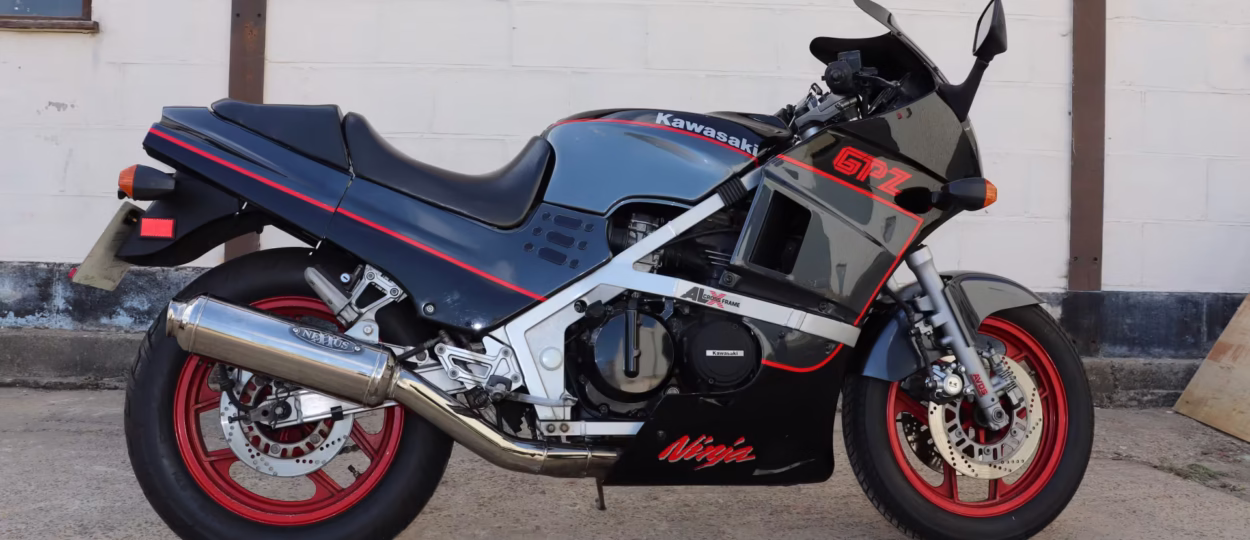 Kawasaki GPZ400R – 1986 thông số kỹ thuật và hình ảnh, Kawasaki GPZ400R – 1986 specifications and photos