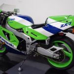Kawasaki Ninja ZX-7 - 1990 thông số kỹ thuật và hình ảnh, Kawasaki Ninja ZX-7 - 1990 specifications and photos