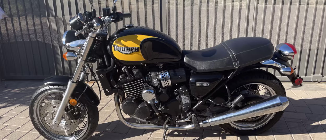 Triumph Thunderbird 900 – 2004 thông số kỹ thuật và hình ảnh, Triumph Thunderbird Sport– 2004 specifications and photos